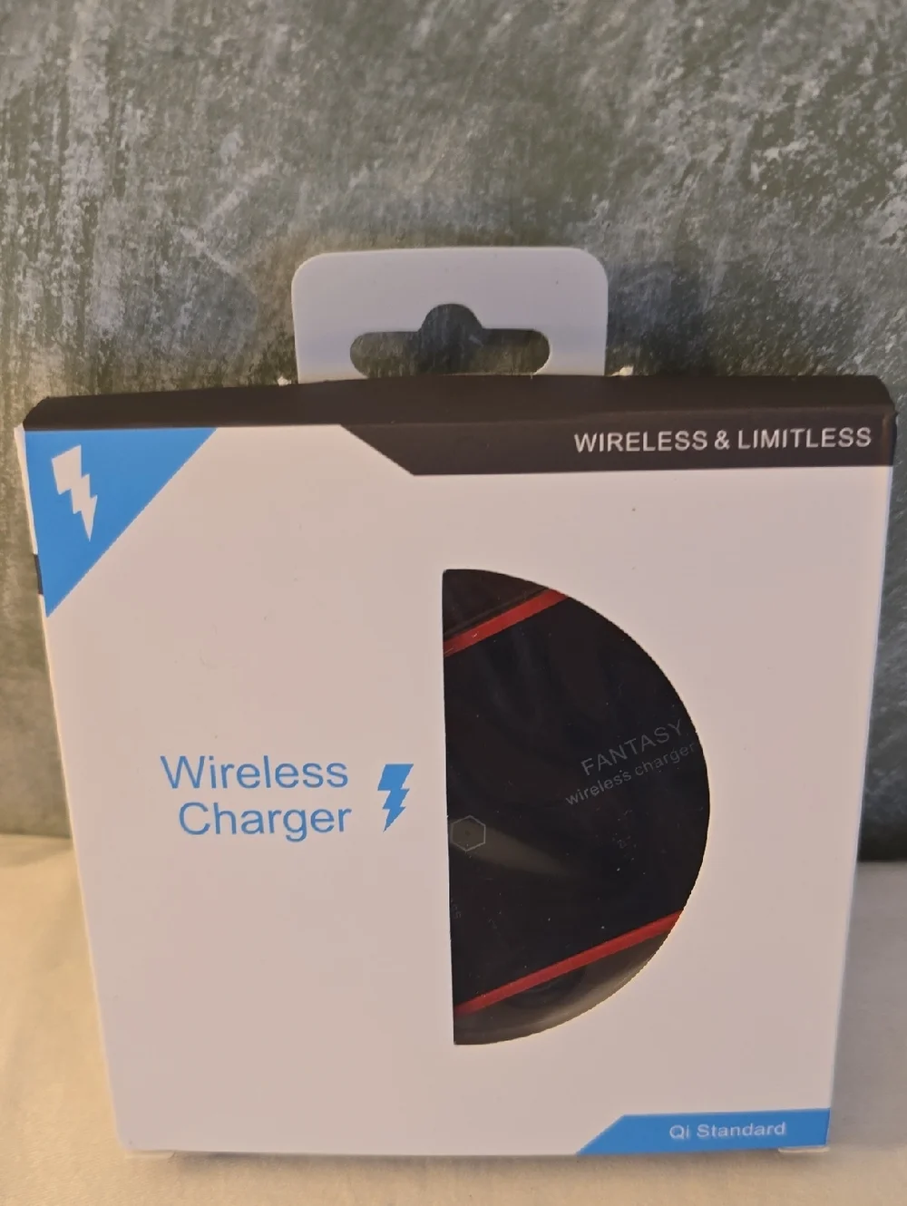 Wireless & Limitless Fast Charger Pad in Black & Red New